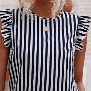 New Ruffle sleeve striped top women’s large